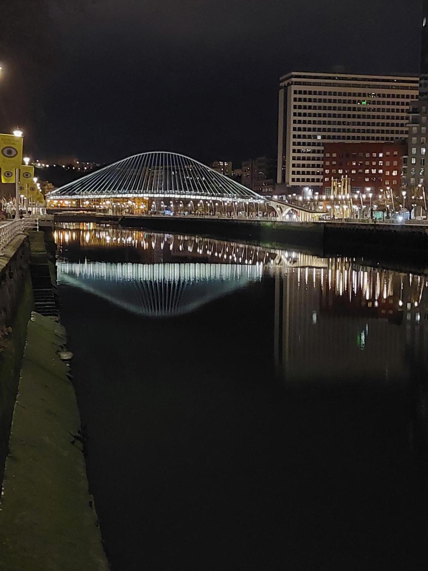 Bilbao Center Apt 90'S Parking מראה חיצוני תמונה